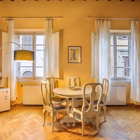 “Gem In Luxurious Street” Wi-Fi Apartment Florence Exterior photo