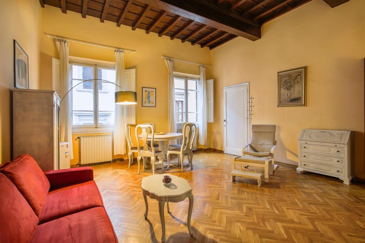 “Gem In Luxurious Street” Wi-Fi Apartment Florence Exterior photo